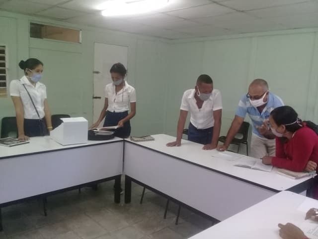 estudiantes-futuros docentes-jobabo
