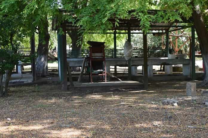 instalacion abandona en dos hermanos