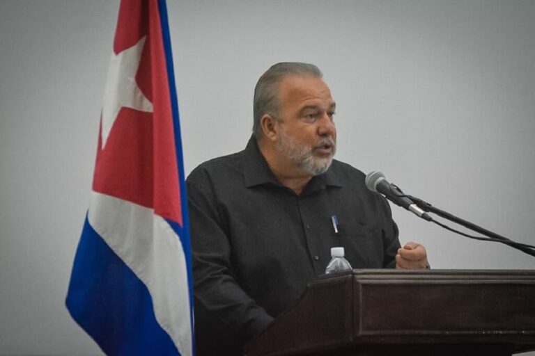 Rindió cuenta primer ministro cubano como diputado por el municipio holguinero de Gibara