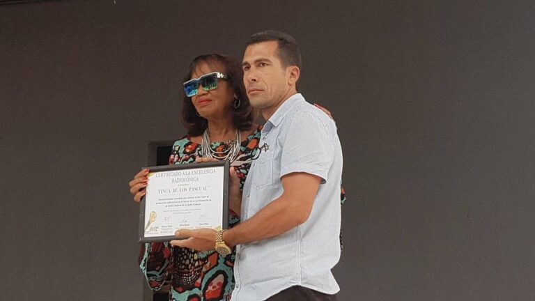 Asociación Mundial de Radios Comunitarias otorga premio a periodista jobabense