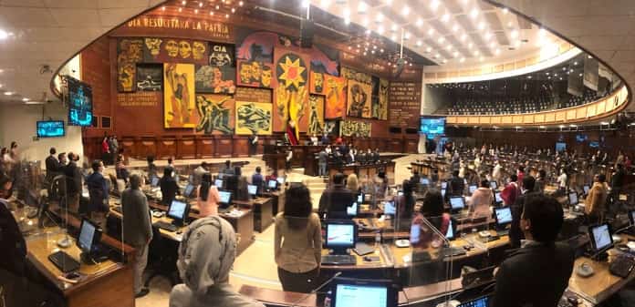 Comisión parlamentaria debatirá proyecto de ley urgente en Ecuador