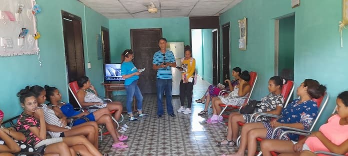 Debaten en Jobabo acerca de la alimentación sana en las gestantes para el buen desarrollo de los bebés