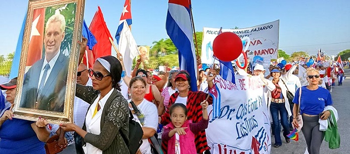 Más de 200 mil tuneros festejan el Primero de Mayo