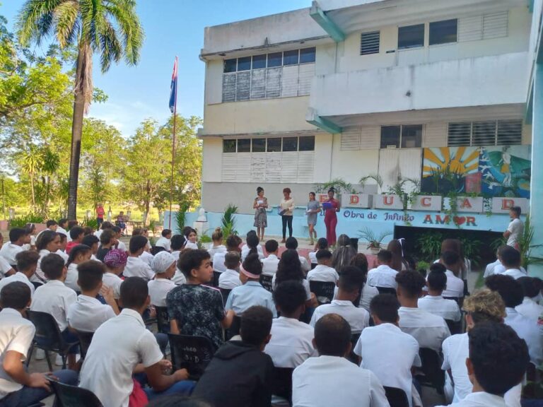 Cierre de un curso provechoso en la 30 de Diciembre